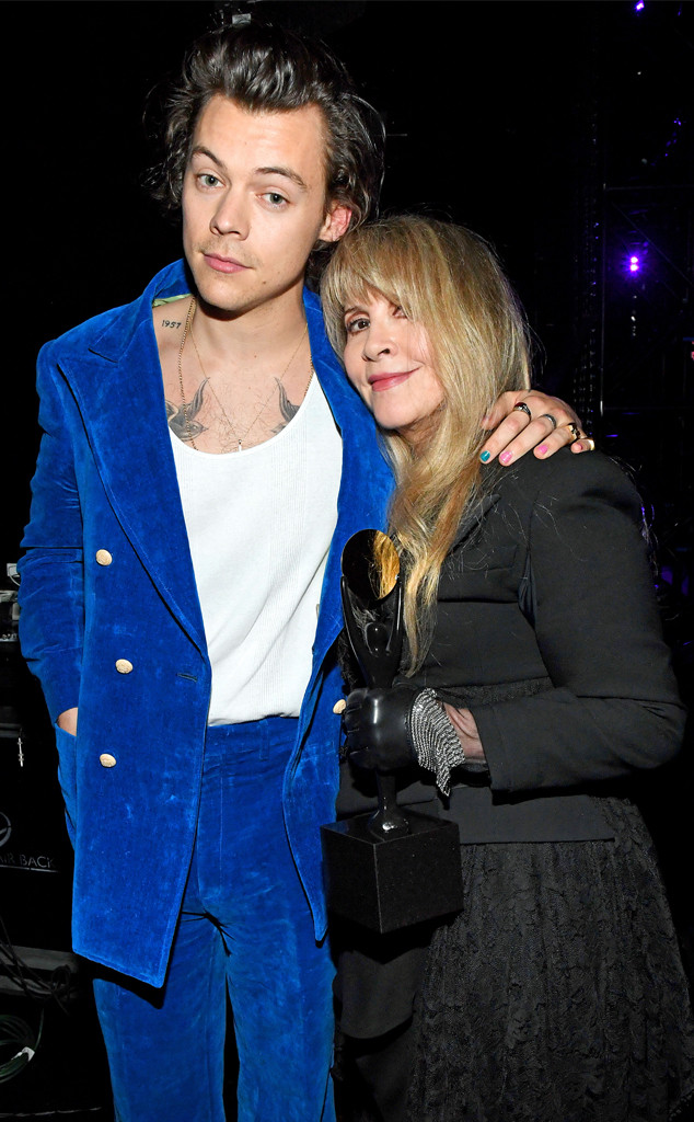 Harry Styles, Stevie Nicks, lanzamiento del Salón de la Fama del Rock & Roll 2019 Harry Styles, Stevie Nicks, 2019 Rock & amp; amperio; Ceremonia de inducción del Salón de la Fama de Roll